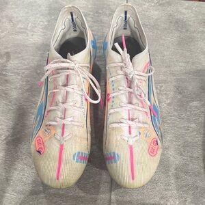 Puma five ultras soccer cleats-White and Pink